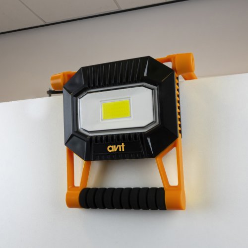 AV15020_03 AV15020_03